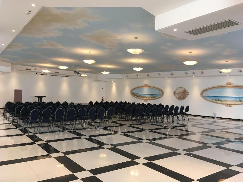 Serpa Hotel Anzio Exterior photo