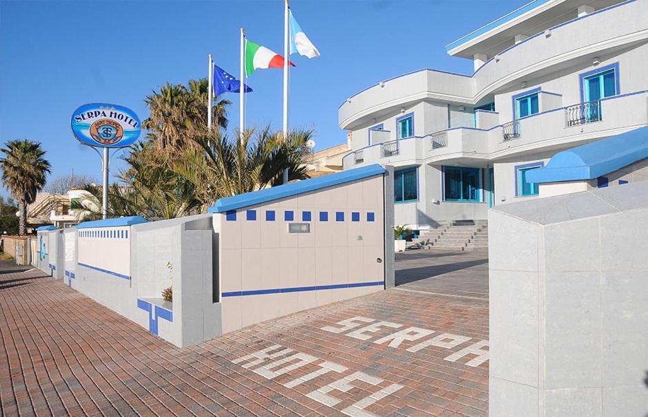 Serpa Hotel Anzio Exterior photo